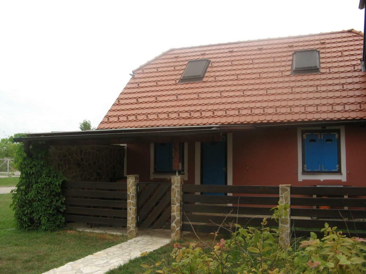 Villa Apartma Geoteh Terme Catez 6032 à Krško Extérieur photo