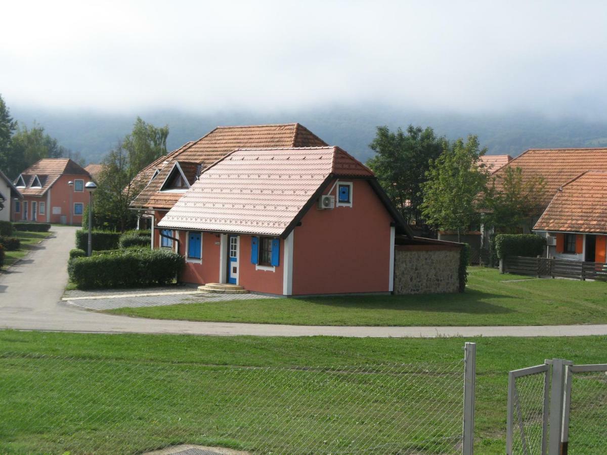 Villa Apartma Geoteh Terme Catez 6032 à Krško Extérieur photo